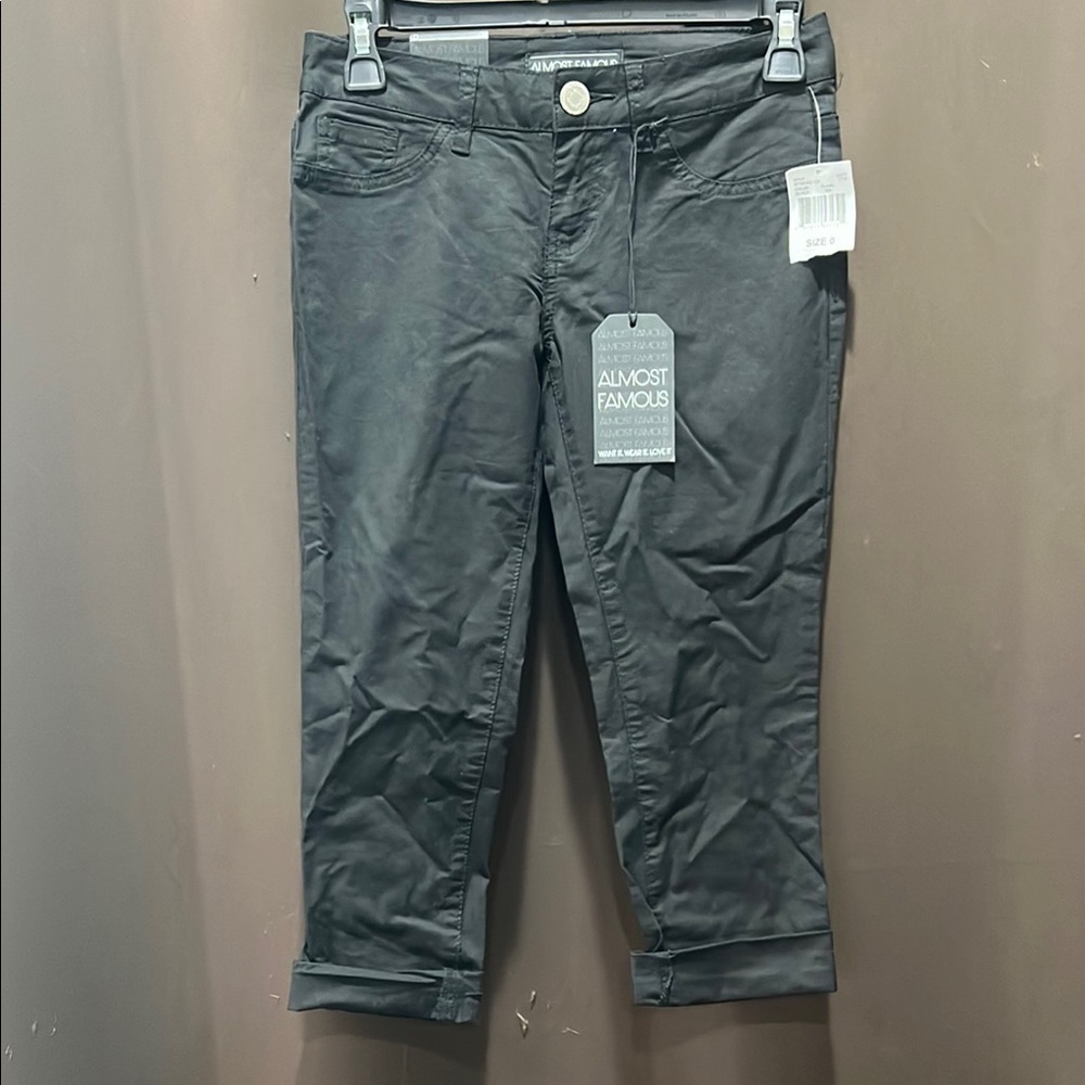 Almost Famous Black Cropped Trousers, Size 0, NWT